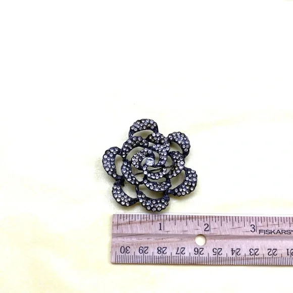 Vintage Floral Brooch Pin - Picture 8 of 10